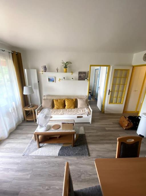 Logement Cosy, Situe Entre Ciel Et Mer Vence Dış mekan fotoğraf